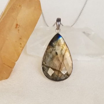 Labradorite Tear Drop Pendant