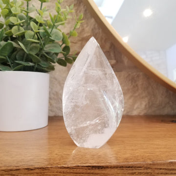 Quartz Crystal Tear Drop Tower